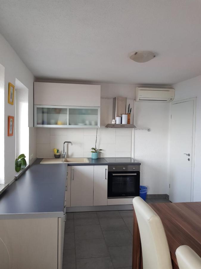 Apartment Renata Сень Екстер'єр фото